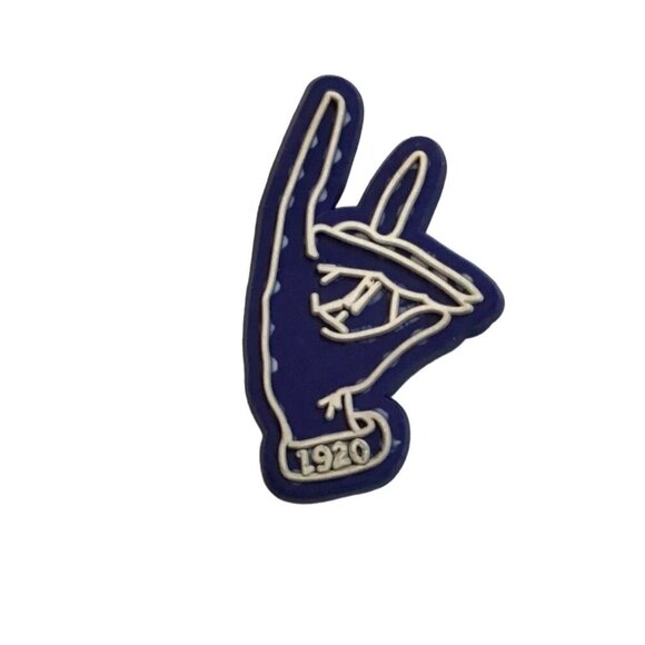 CROCS- ZETA PHI BETA HAND SIGN 120 JIBBITZ CHARMS - Picture 1 of 2
